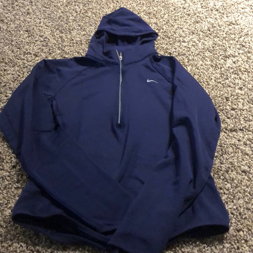 Nike dri-fit hooded pullover